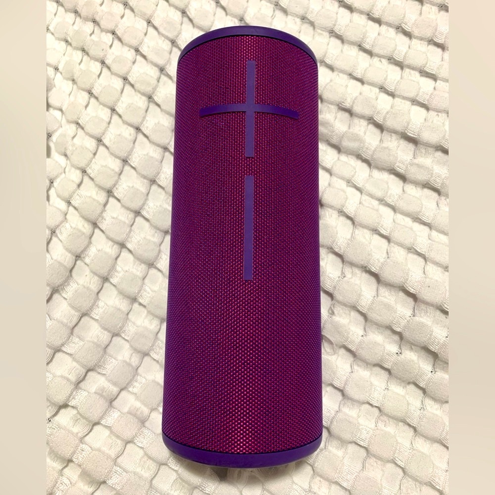 Ultimate Ears Boom 3 Wireless Bluetooth Speaker